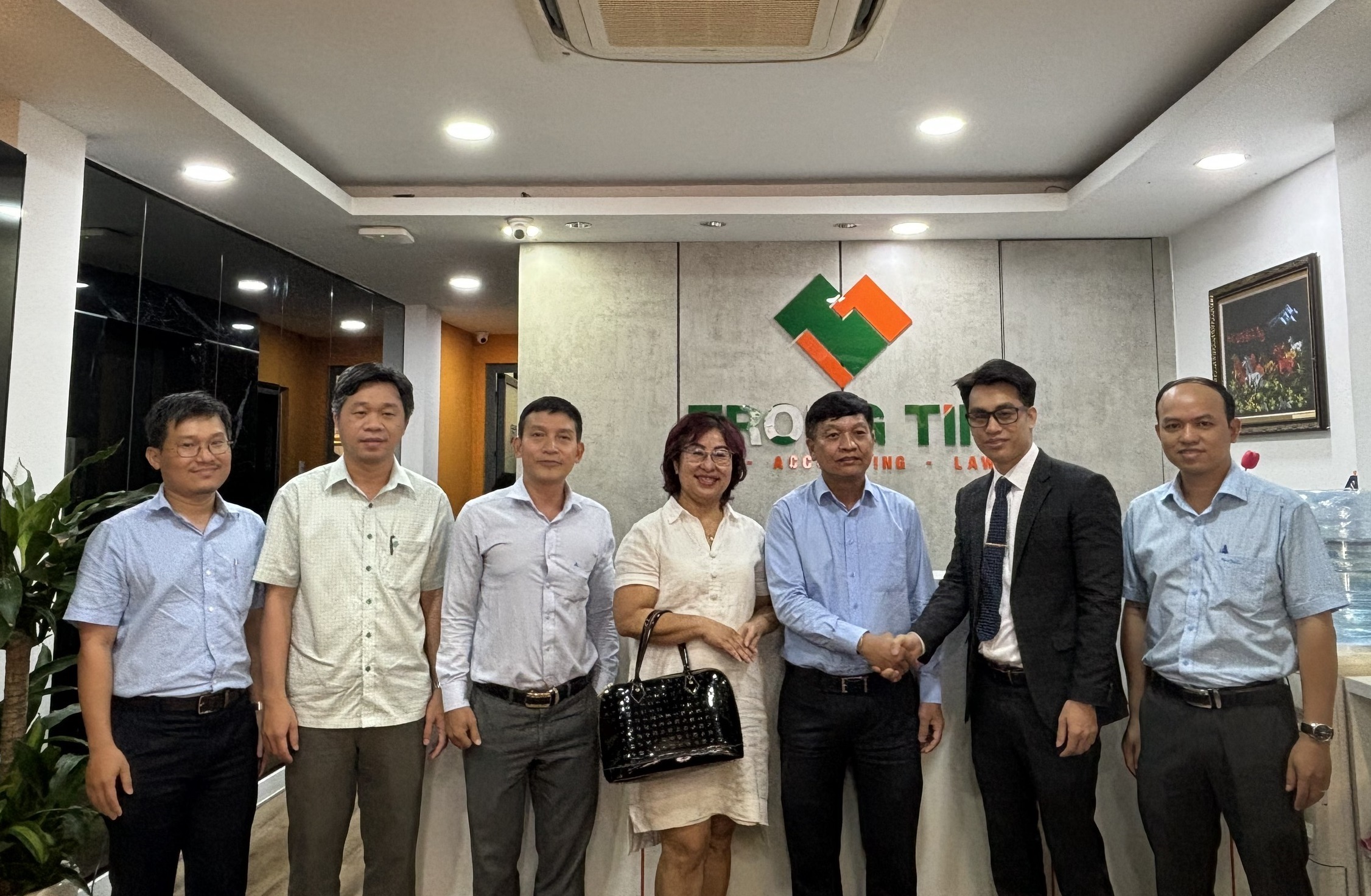 Lãnh đạo quận Phú Nhuận, TP.HCM đến thăm và làm việc tại Trọng Tín